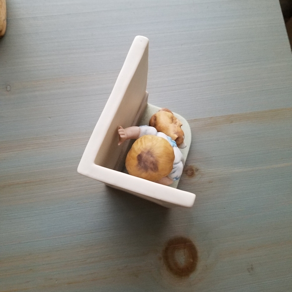 Besse Pease Gutman Ltd Ed. Porcelain Figurine - Picture 4 of 6